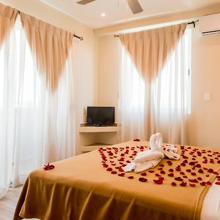 Aparthotel Casa Leo Playa del Carmen Esterno foto