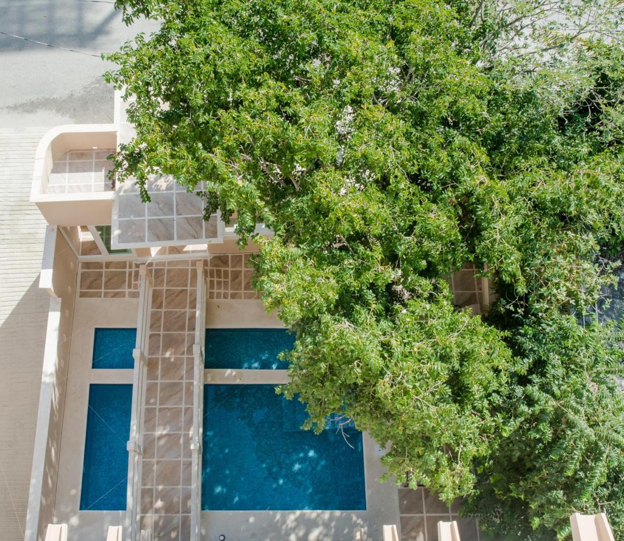 Aparthotel Casa Leo Playa del Carmen Esterno foto