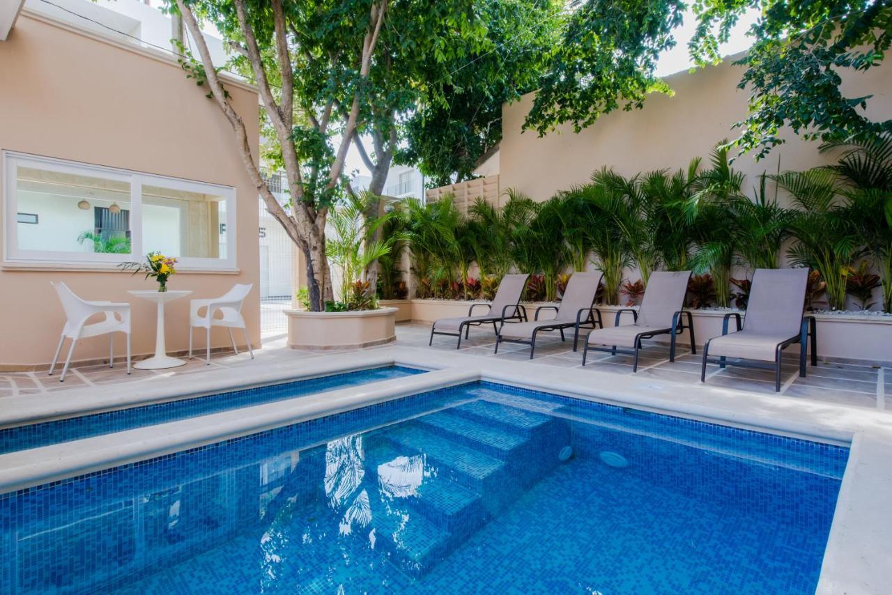 Aparthotel Casa Leo Playa del Carmen Esterno foto